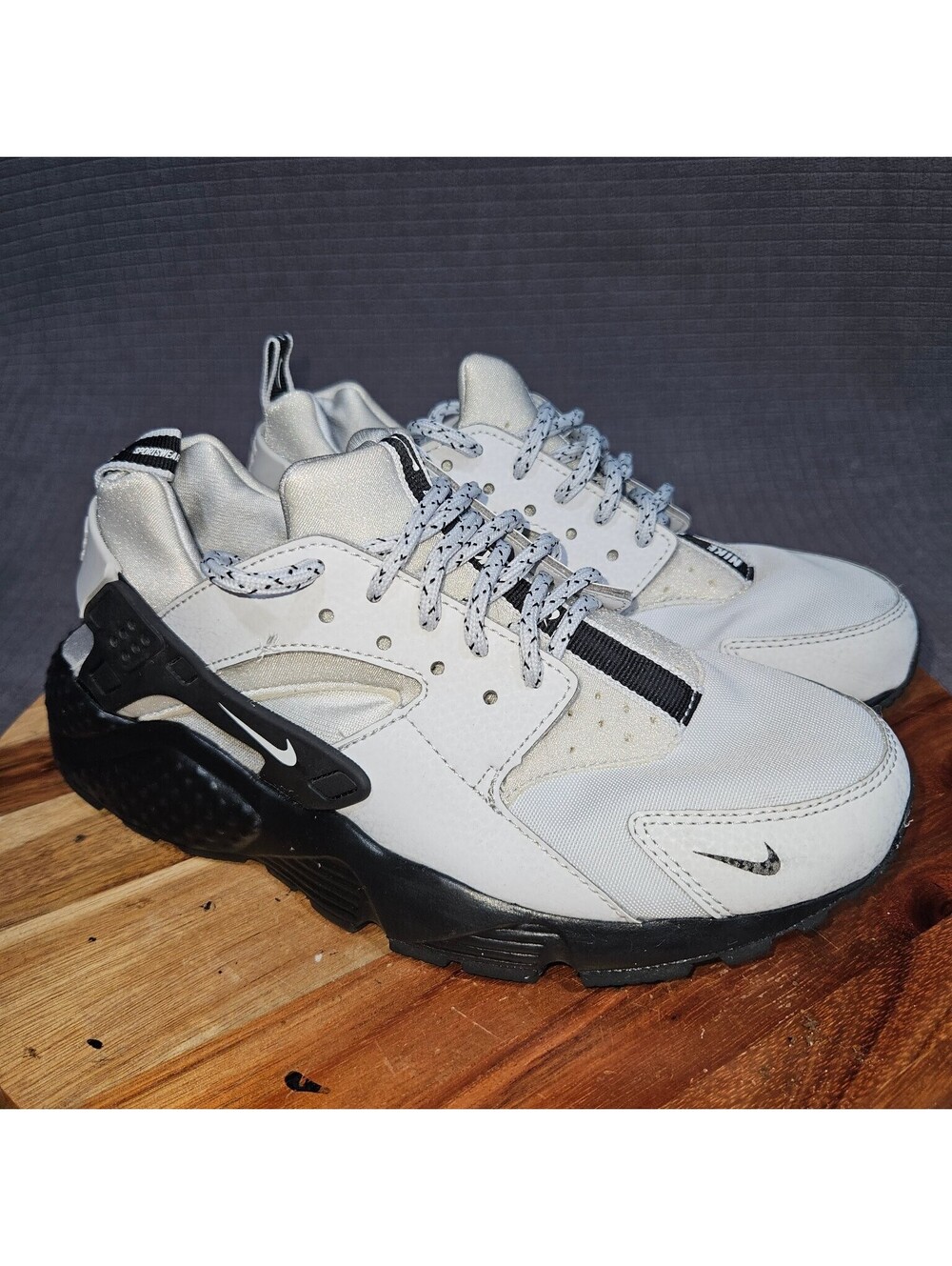 Nike Huarache Run Ultra SE Sneakers Unisex Kids White Black Lightweight